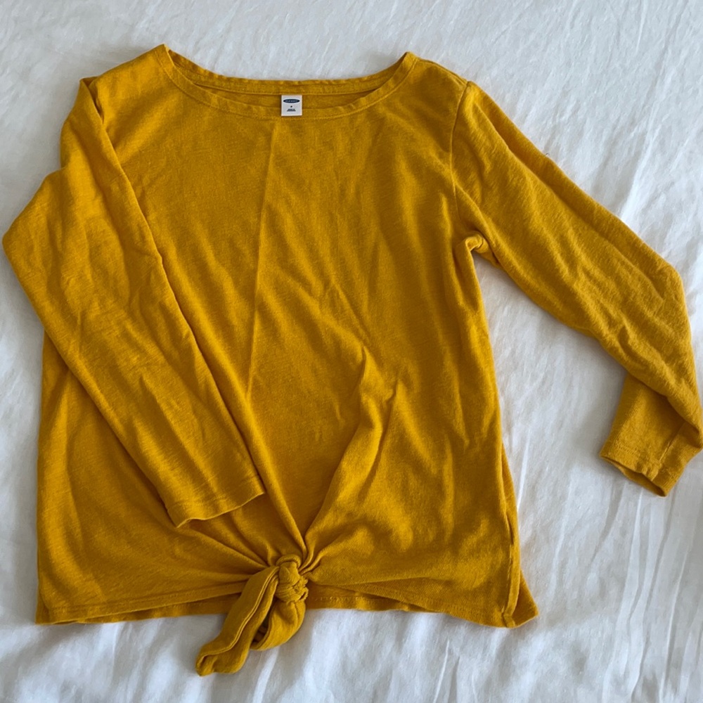 Old Navy NWOT mustard tie front 3/4 sleeve top